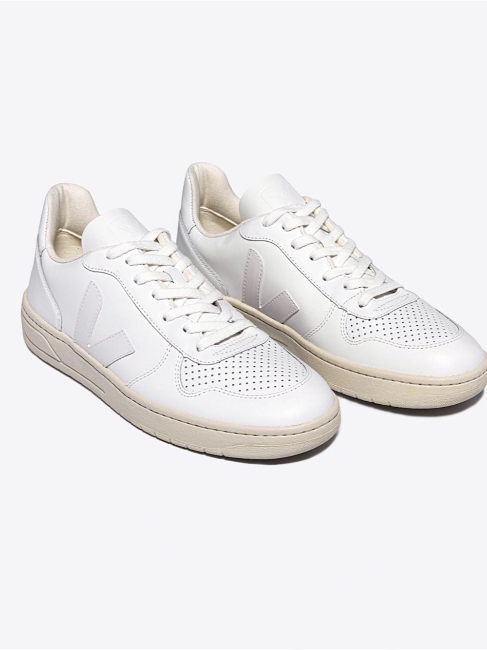 Veja V-10 Leather White Sneakers Women’s 7 38